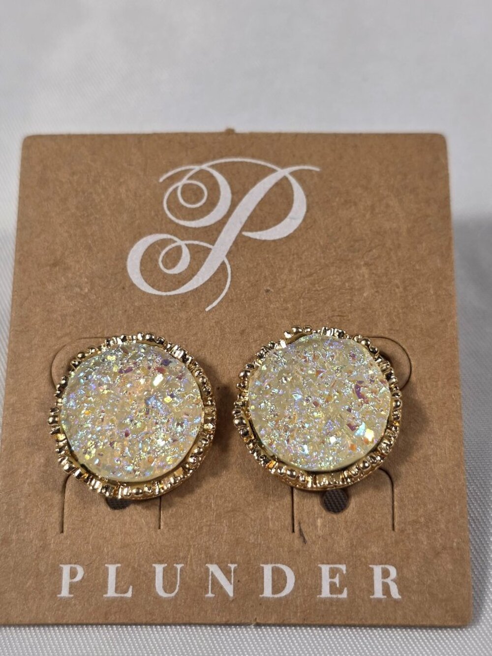 Plunder "Jean" Round White Faux Druzy Crystal Post Earrings Scalloped Gold Edge
